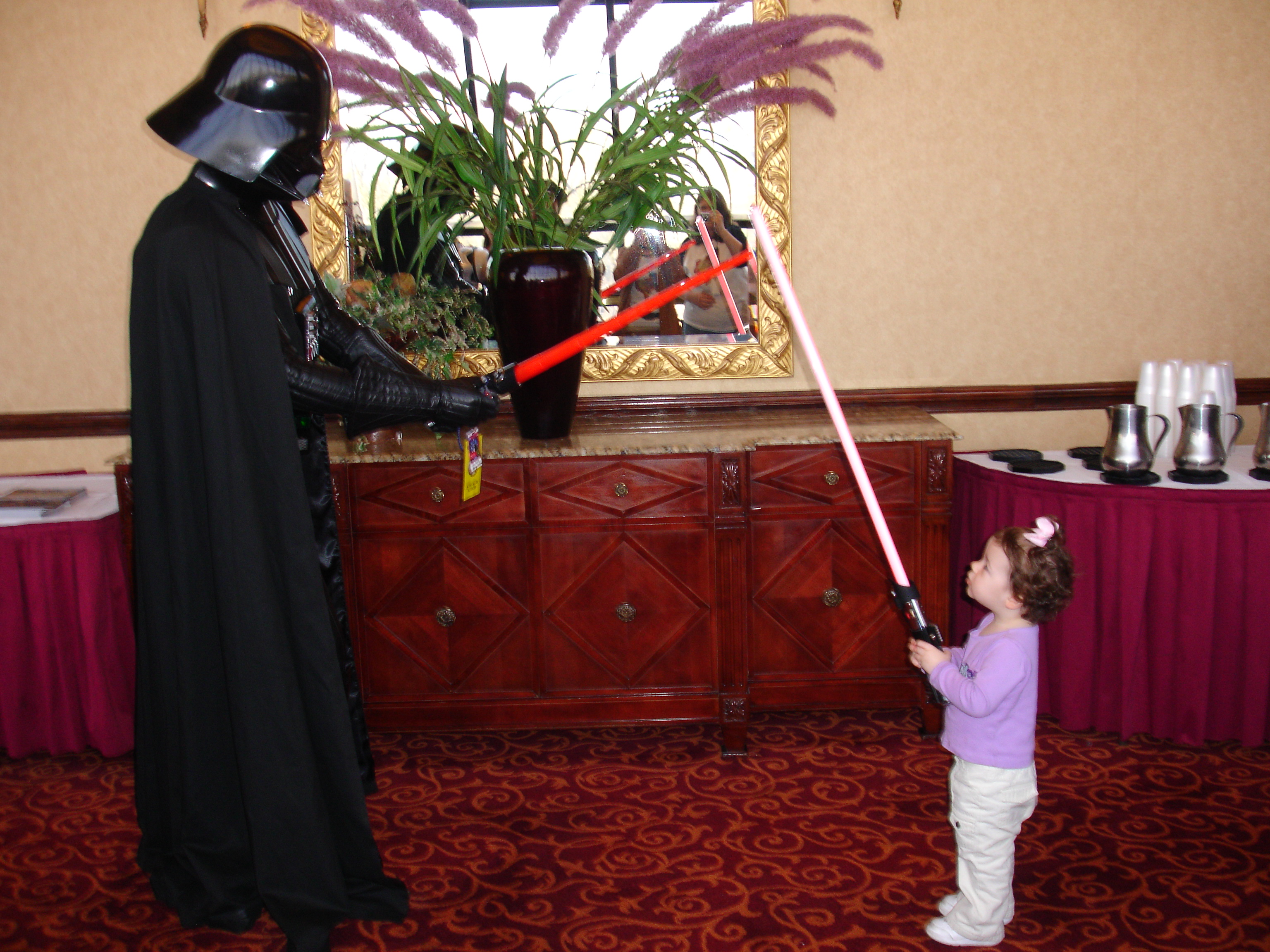 7ft VaderKerry, Little Leia_3025214928_o.jpg